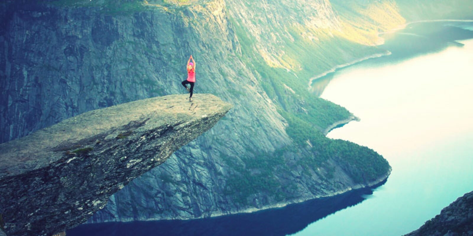 outdoor-yoga outdoor-yoga